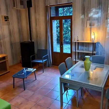 Suite Dans Le Jardin Du Chateau Agonges Esterno foto